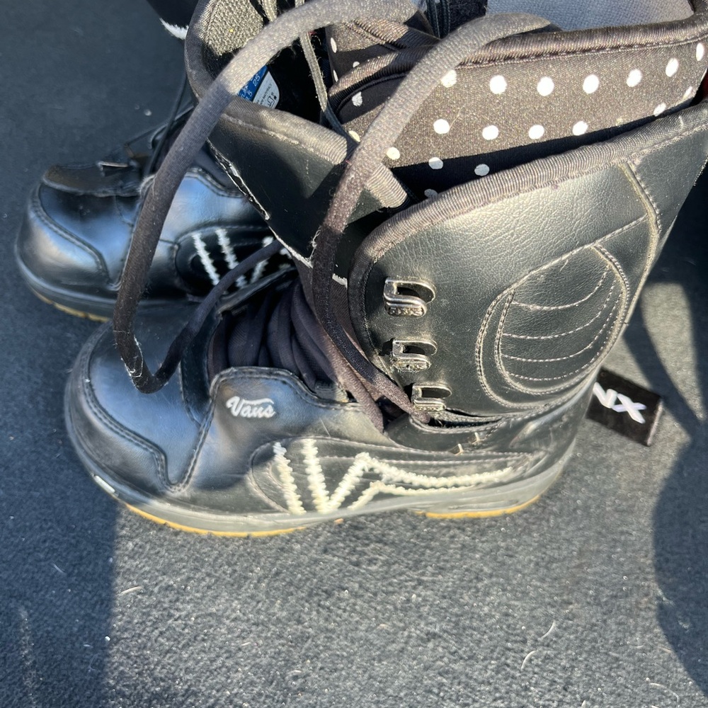 Vans Black Snowboard Boots
